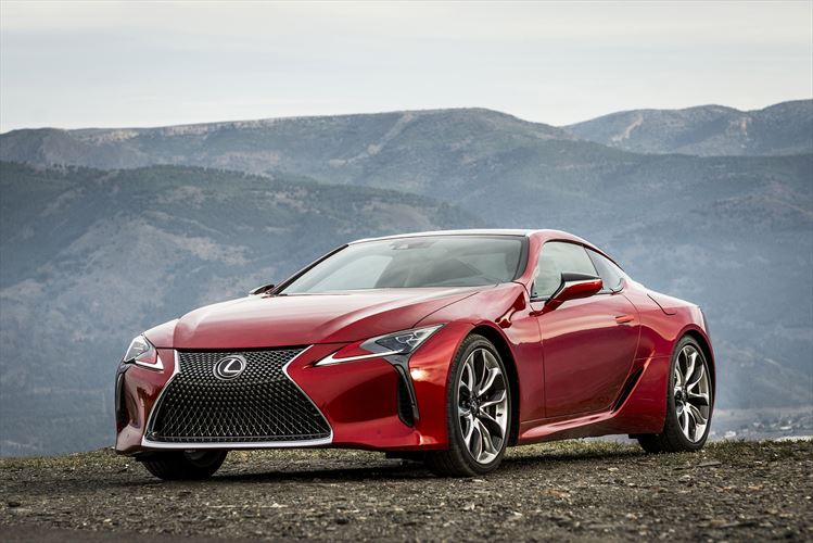 lexus_lc_500_17hr_880x500